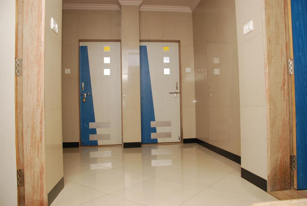 Mahābaleshwar Hotel Shanti Palace חדר תמונה